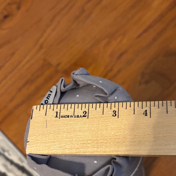 Edomi Buckwheat Cylindrical Neck Support Pillow/Cervical Pillow for Cool Sleep - Picture 3 of 4